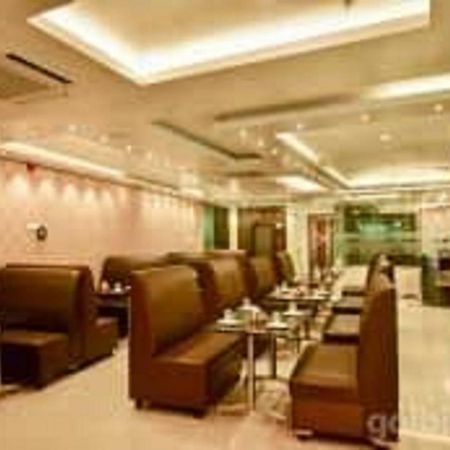 Hotel Sumith Palace Pondicherry Dış mekan fotoğraf