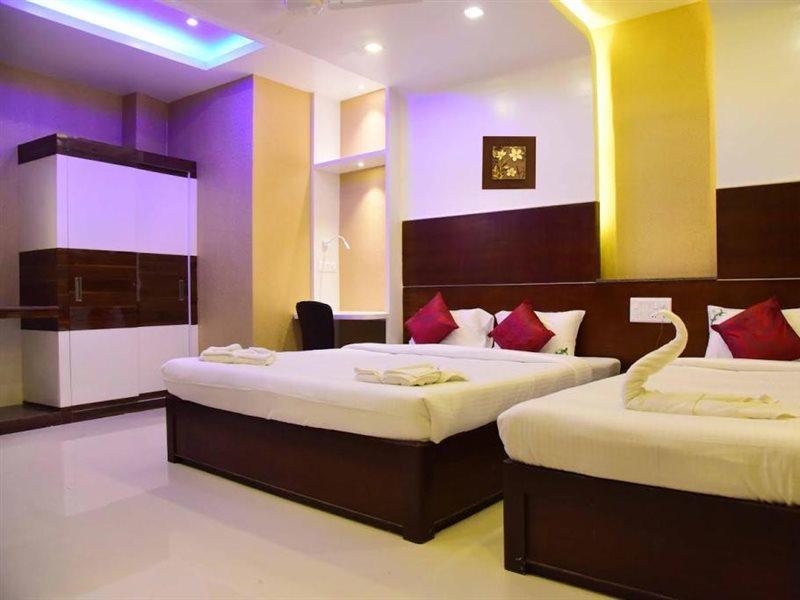 Hotel Sumith Palace Pondicherry Dış mekan fotoğraf