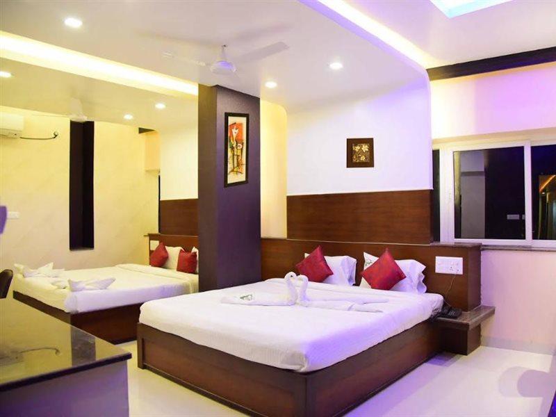 Hotel Sumith Palace Pondicherry Dış mekan fotoğraf