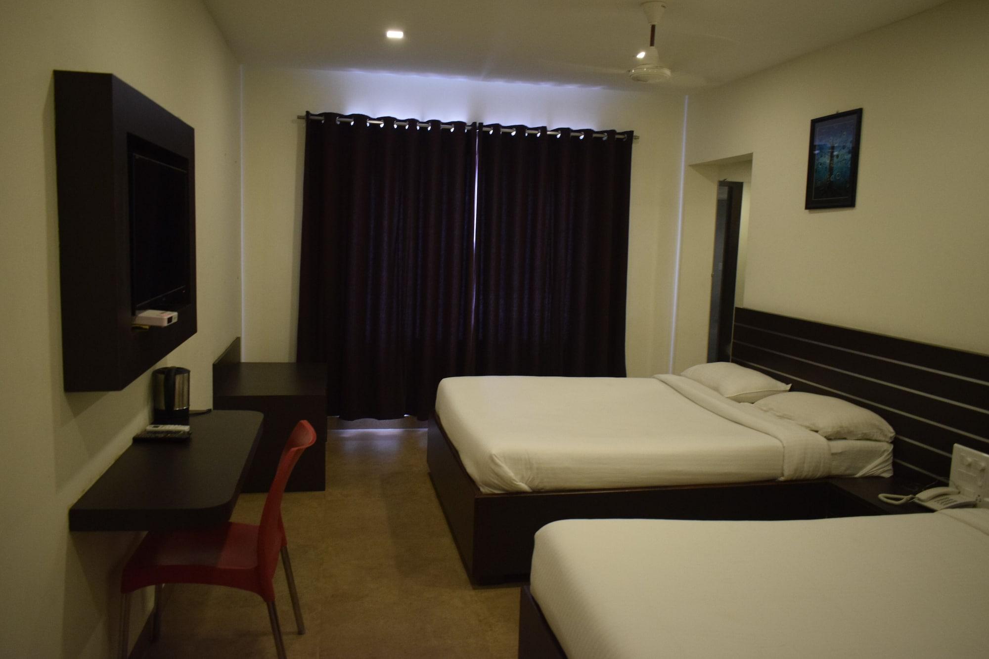Hotel Sumith Palace Pondicherry Dış mekan fotoğraf
