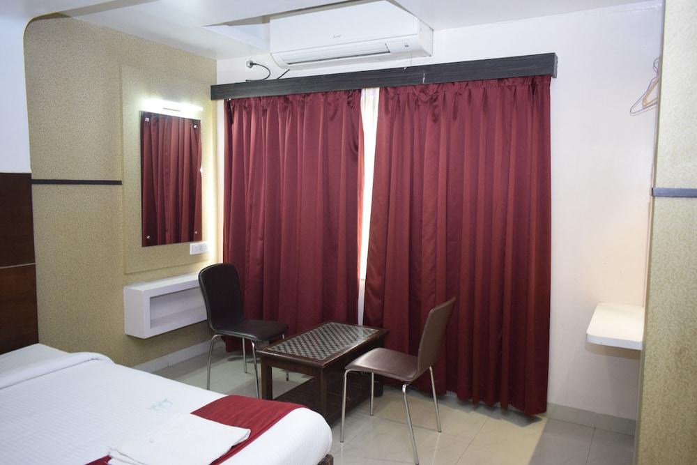 Hotel Sumith Palace Pondicherry Dış mekan fotoğraf