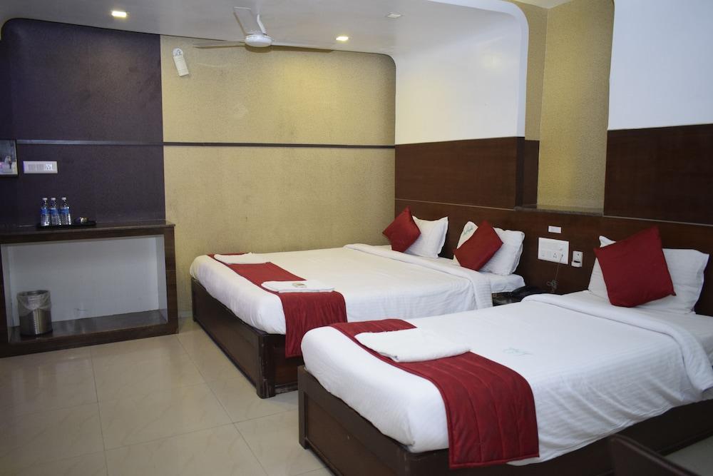 Hotel Sumith Palace Pondicherry Dış mekan fotoğraf