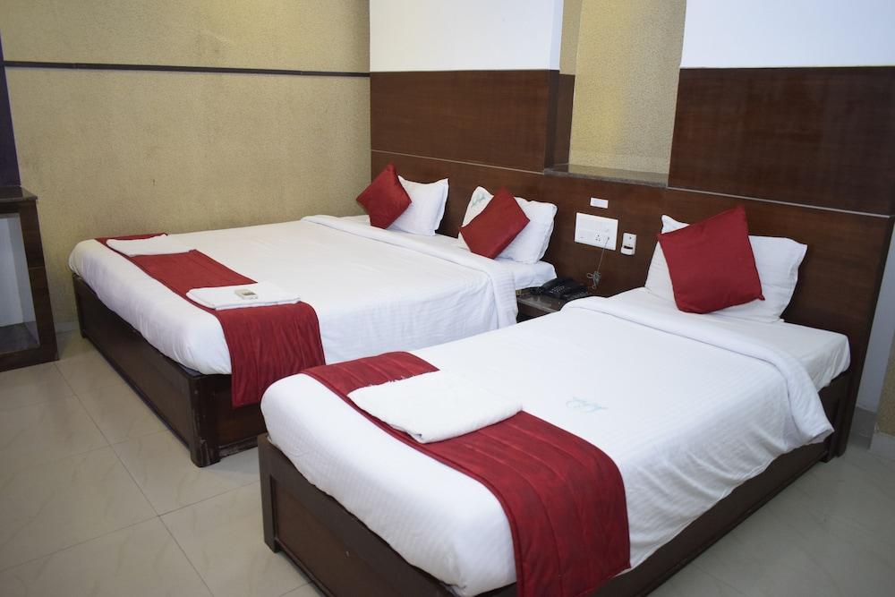 Hotel Sumith Palace Pondicherry Dış mekan fotoğraf