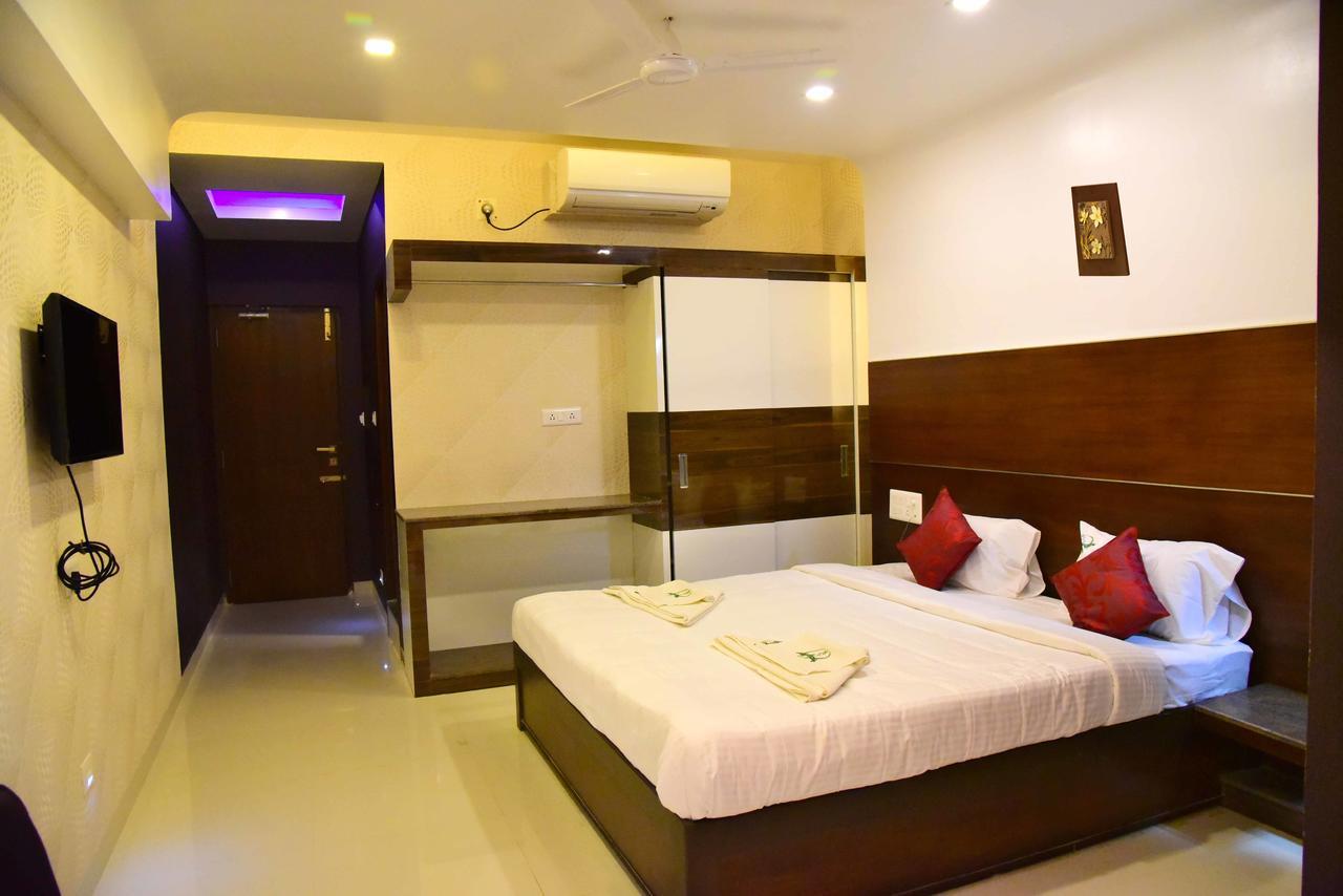 Hotel Sumith Palace Pondicherry Dış mekan fotoğraf